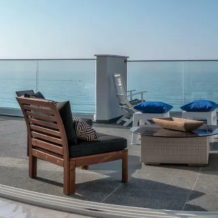 Panoramic Mediterranean Blues Penthouse Apartamento *